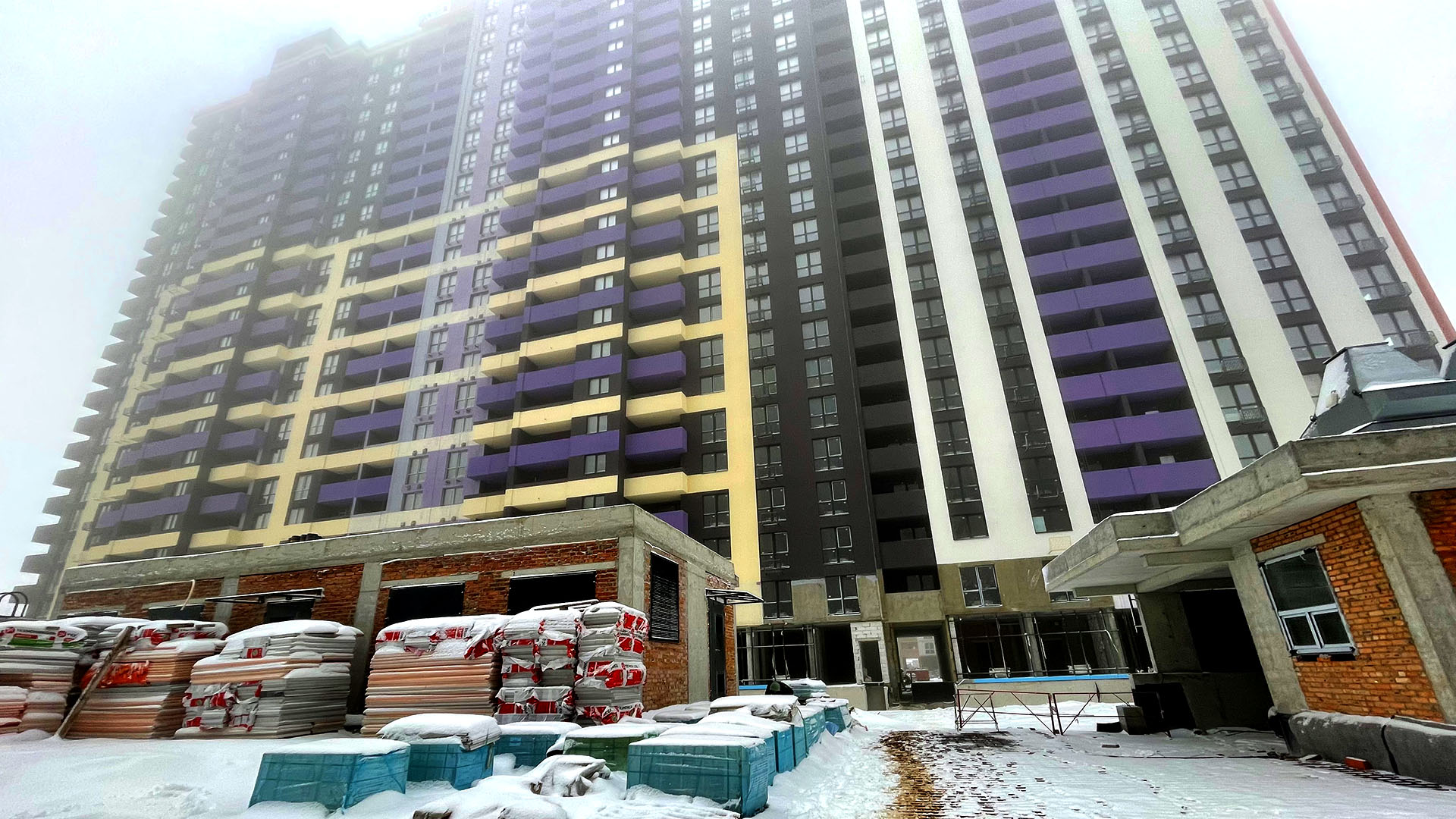 Будівництво усіх черг виконується за планом