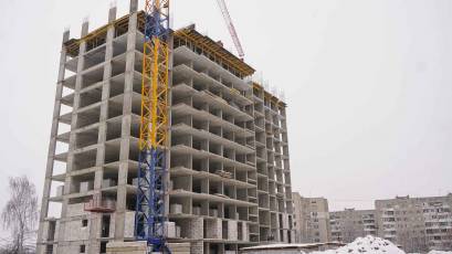 ЖК Riel City: у секції 4-Б четвертої черги виконується плита перекриття 10 поверху