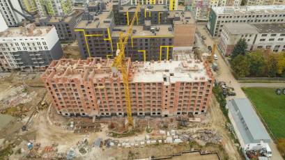 Shengen RC: in 11.2 section of the third stage, the seventh floor slab has been cast