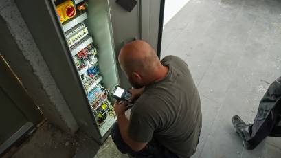ЖК «Компаньйон»: у другій черзі першого будинку тривають роботи з монтажу ліфта
