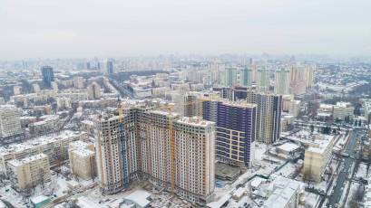 ЖК Оk’Land: у першій секції будинку №1 триває встановлення вікон