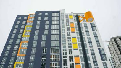 ЖК Riel City: в третій черзі тривають роботи з влаштування зовнішнього освітлення прибудинкової території