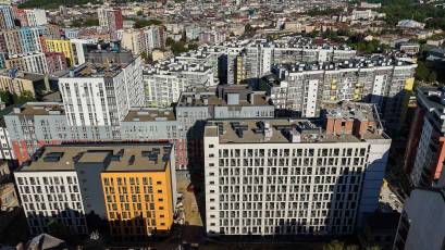 ЖК «Велика Британія»: у восьмій черзі тривають фасадні та внутрішні роботи